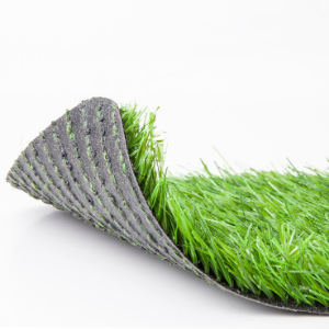 What’s The Difference Between Synthetic Turf and Real Grass